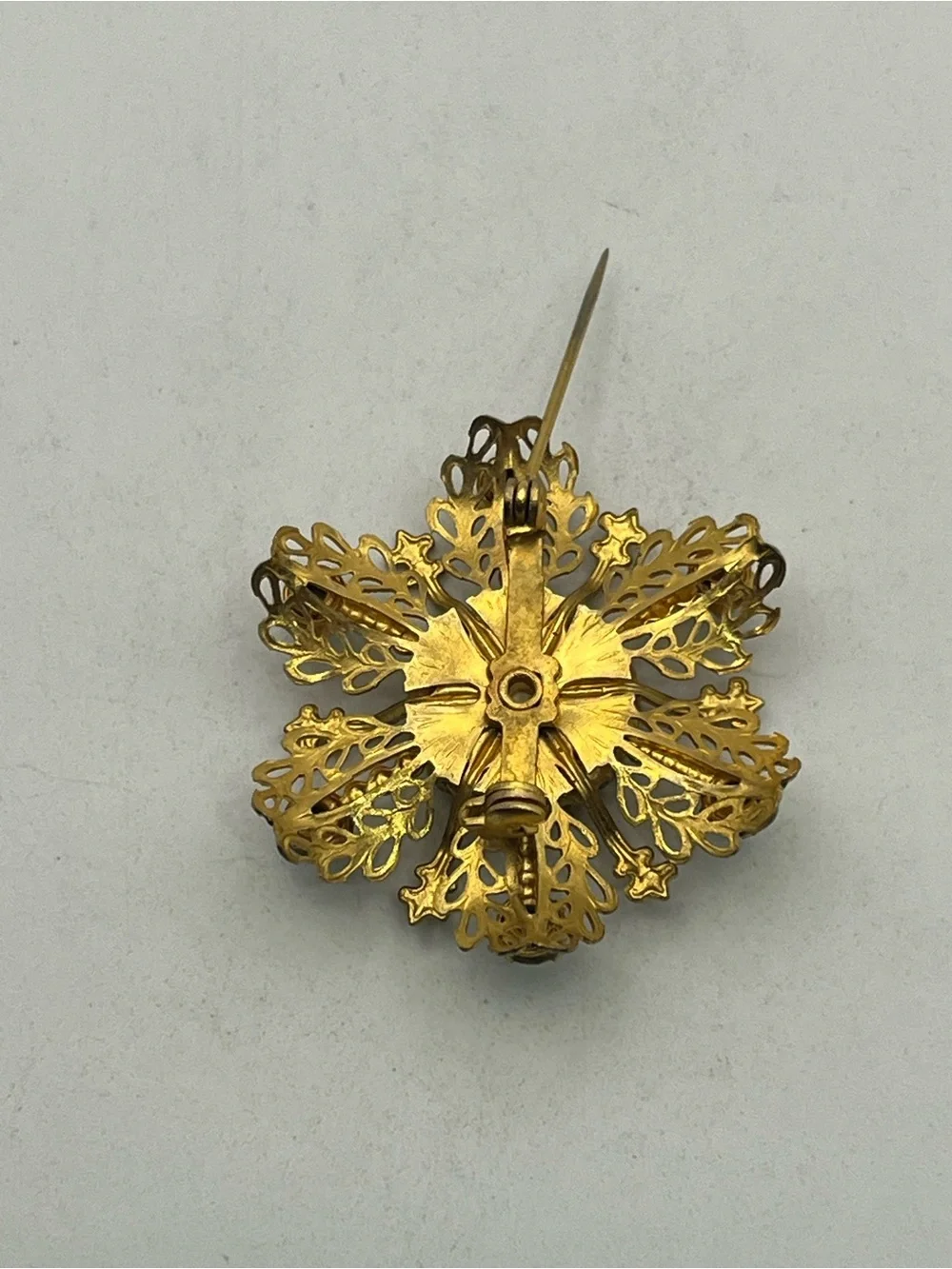 Miraculous medal Catholic Virgin Mary blue rhinestone gold tone starburst brooch